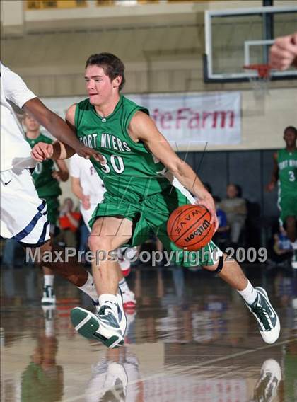 Thumbnail 1 in Findlay Prep vs. Fort Myers (City of Palms Classic) photogallery.