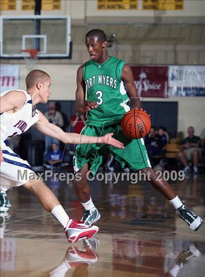 Thumbnail 3 in Findlay Prep vs. Fort Myers (City of Palms Classic) photogallery.