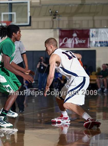 Thumbnail 1 in Findlay Prep vs. Fort Myers (City of Palms Classic) photogallery.