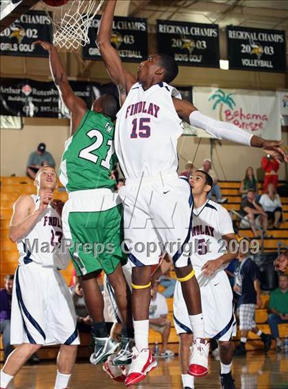 Thumbnail 1 in Findlay Prep vs. Fort Myers (City of Palms Classic) photogallery.
