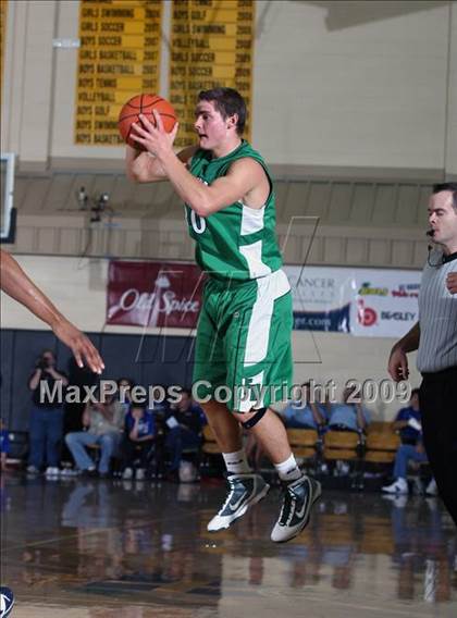 Thumbnail 3 in Findlay Prep vs. Fort Myers (City of Palms Classic) photogallery.