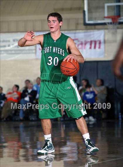 Thumbnail 2 in Findlay Prep vs. Fort Myers (City of Palms Classic) photogallery.