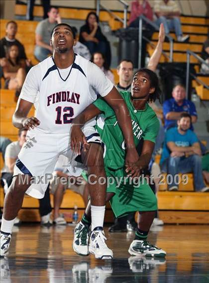 Thumbnail 3 in Findlay Prep vs. Fort Myers (City of Palms Classic) photogallery.