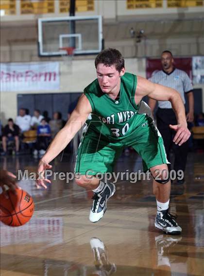 Thumbnail 3 in Findlay Prep vs. Fort Myers (City of Palms Classic) photogallery.