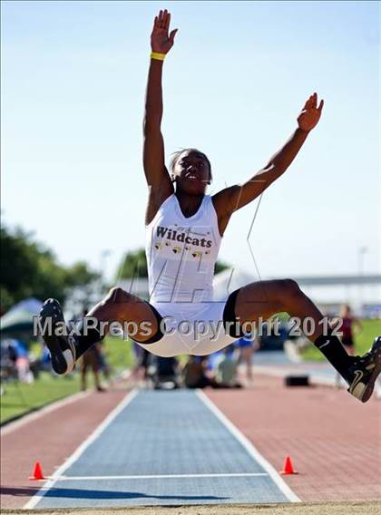 Thumbnail 2 in CIF State Track & Field Championships (Girls Field Events - Finals) photogallery.
