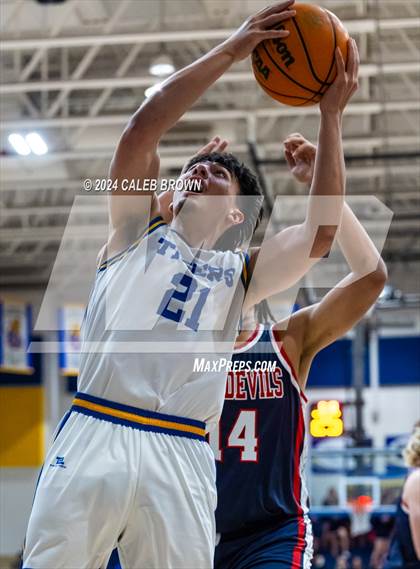 Thumbnail 1 in Springville @ Orem photogallery.