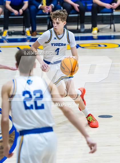 Thumbnail 1 in Springville @ Orem photogallery.