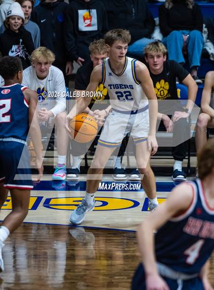Thumbnail 2 in Springville @ Orem photogallery.