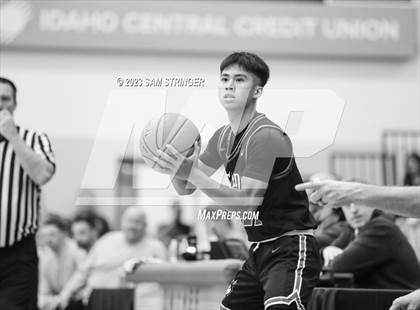 Thumbnail 3 in Sheldon vs. Madison (Pro Image Holiday Classic Large Schools) photogallery.
