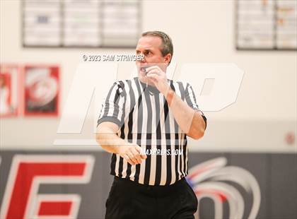 Thumbnail 2 in Sheldon vs. Madison (Pro Image Holiday Classic Large Schools) photogallery.