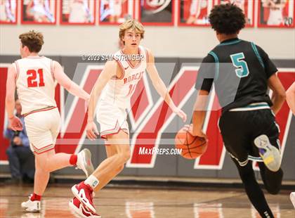 Thumbnail 1 in Sheldon vs. Madison (Pro Image Holiday Classic Large Schools) photogallery.