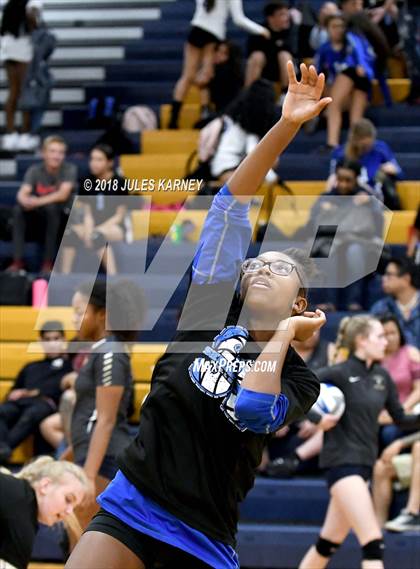 Thumbnail 3 in Foothill vs Sierra Vista photogallery.
