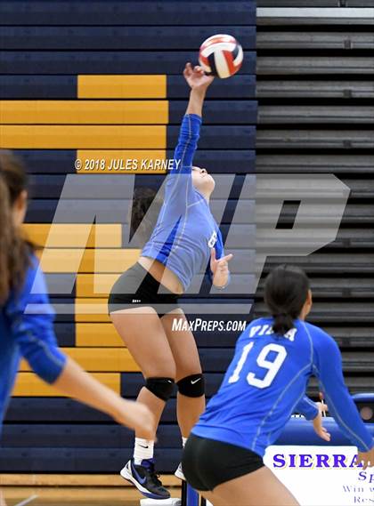 Thumbnail 3 in Foothill vs Sierra Vista photogallery.