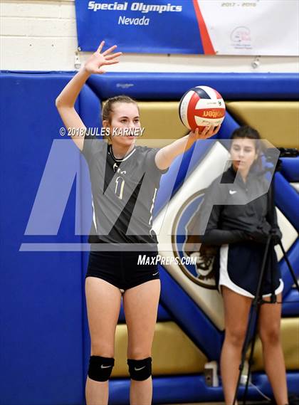 Thumbnail 2 in Foothill vs Sierra Vista photogallery.