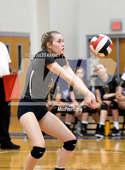 Thumbnail 3 in Foothill vs Sierra Vista photogallery.