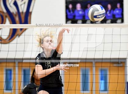 Thumbnail 2 in Foothill vs Sierra Vista photogallery.