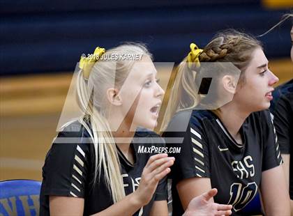 Thumbnail 1 in Foothill vs Sierra Vista photogallery.