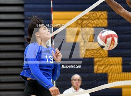 Thumbnail 1 in Foothill vs Sierra Vista photogallery.