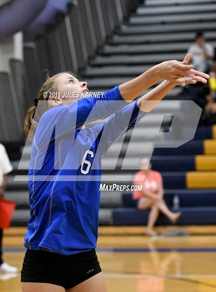 Thumbnail 3 in Foothill vs Sierra Vista photogallery.