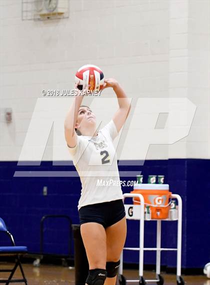 Thumbnail 3 in Foothill vs Sierra Vista photogallery.