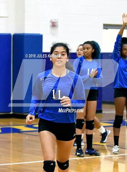 Thumbnail 3 in Foothill vs Sierra Vista photogallery.