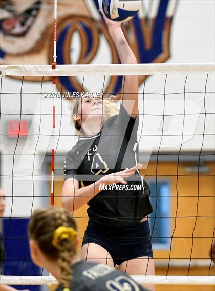 Thumbnail 3 in Foothill vs Sierra Vista photogallery.