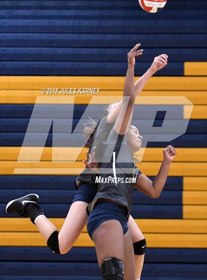Thumbnail 3 in Foothill vs Sierra Vista photogallery.