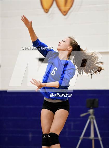 Thumbnail 1 in Foothill vs Sierra Vista photogallery.