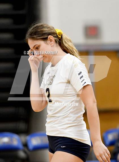 Thumbnail 1 in Foothill vs Sierra Vista photogallery.