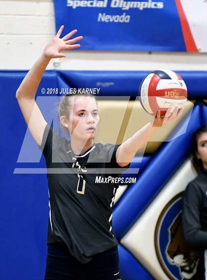 Thumbnail 2 in Foothill vs Sierra Vista photogallery.