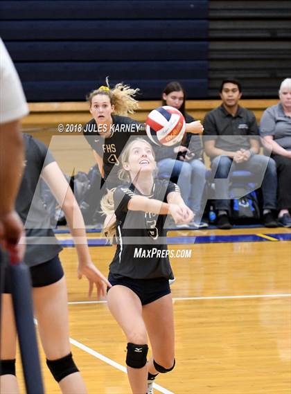 Thumbnail 1 in Foothill vs Sierra Vista photogallery.