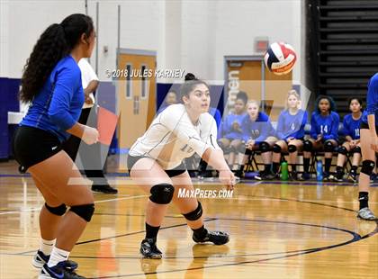 Thumbnail 1 in Foothill vs Sierra Vista photogallery.