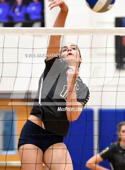 Thumbnail 1 in Foothill vs Sierra Vista photogallery.