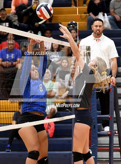 Thumbnail 3 in Foothill vs Sierra Vista photogallery.