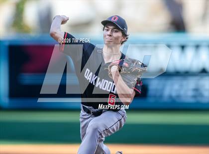 Thumbnail 3 in Hoover vs. Oakwood photogallery.