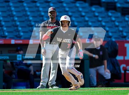 Thumbnail 1 in Hoover vs. Oakwood photogallery.
