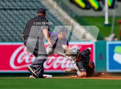 Thumbnail 2 in Hoover vs. Oakwood photogallery.