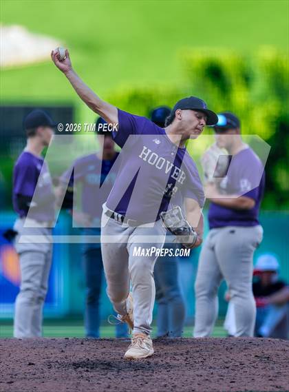 Thumbnail 1 in Hoover vs. Oakwood photogallery.
