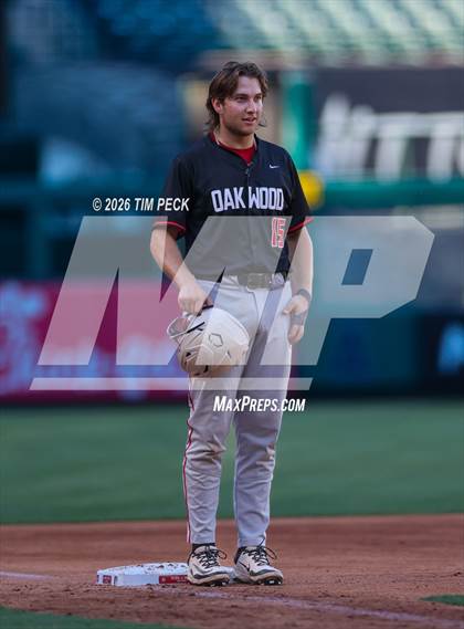 Thumbnail 2 in Hoover vs. Oakwood photogallery.