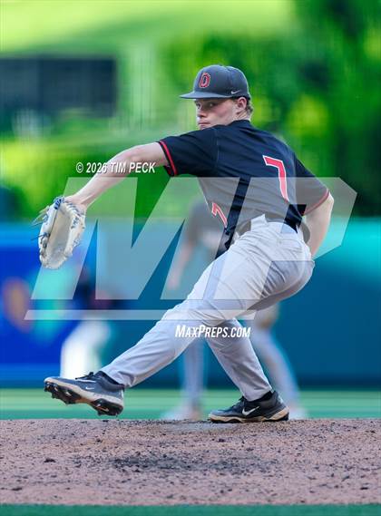 Thumbnail 3 in Hoover vs. Oakwood photogallery.