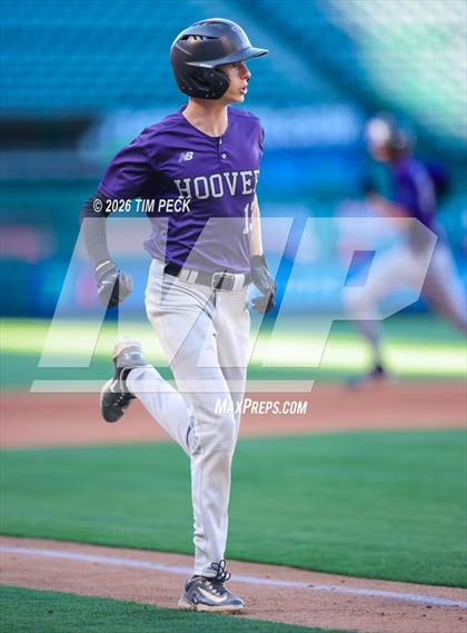 Thumbnail 3 in Hoover vs. Oakwood photogallery.