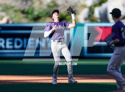Thumbnail 3 in Hoover vs. Oakwood photogallery.