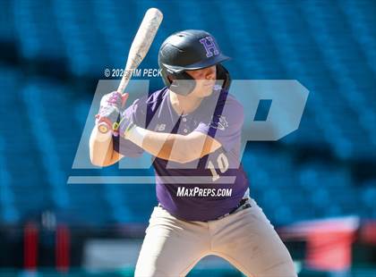 Thumbnail 3 in Hoover vs. Oakwood photogallery.