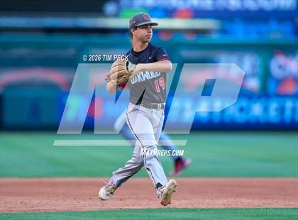 Thumbnail 3 in Hoover vs. Oakwood photogallery.