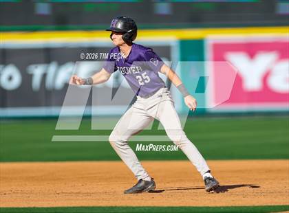 Thumbnail 2 in Hoover vs. Oakwood photogallery.