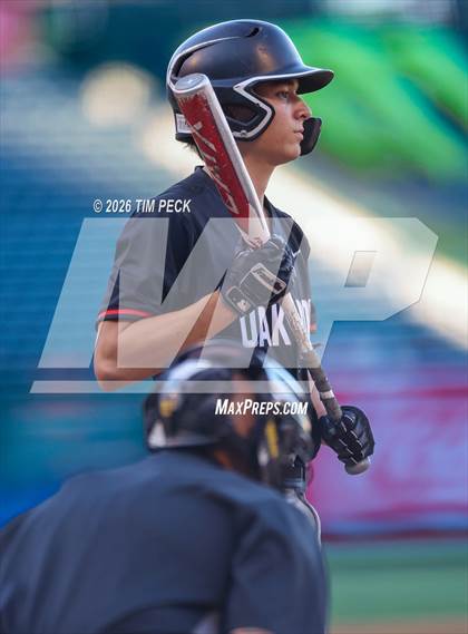 Thumbnail 3 in Hoover vs. Oakwood photogallery.