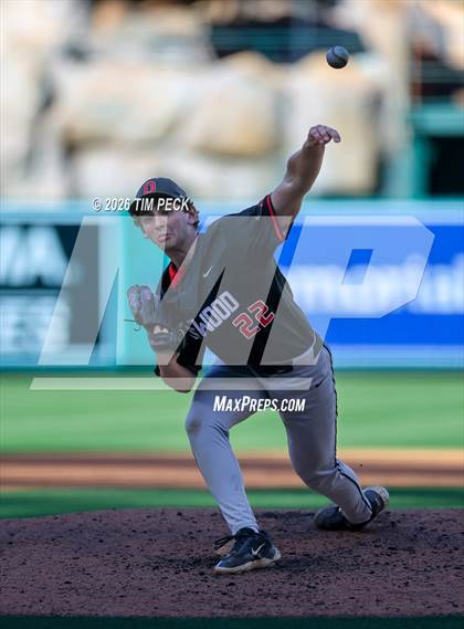 Thumbnail 3 in Hoover vs. Oakwood photogallery.