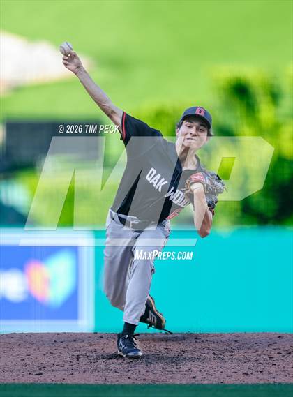 Thumbnail 2 in Hoover vs. Oakwood photogallery.