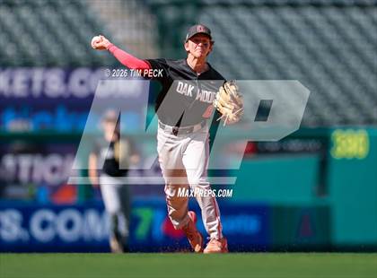Thumbnail 2 in Hoover vs. Oakwood photogallery.