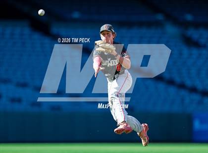 Thumbnail 1 in Hoover vs. Oakwood photogallery.